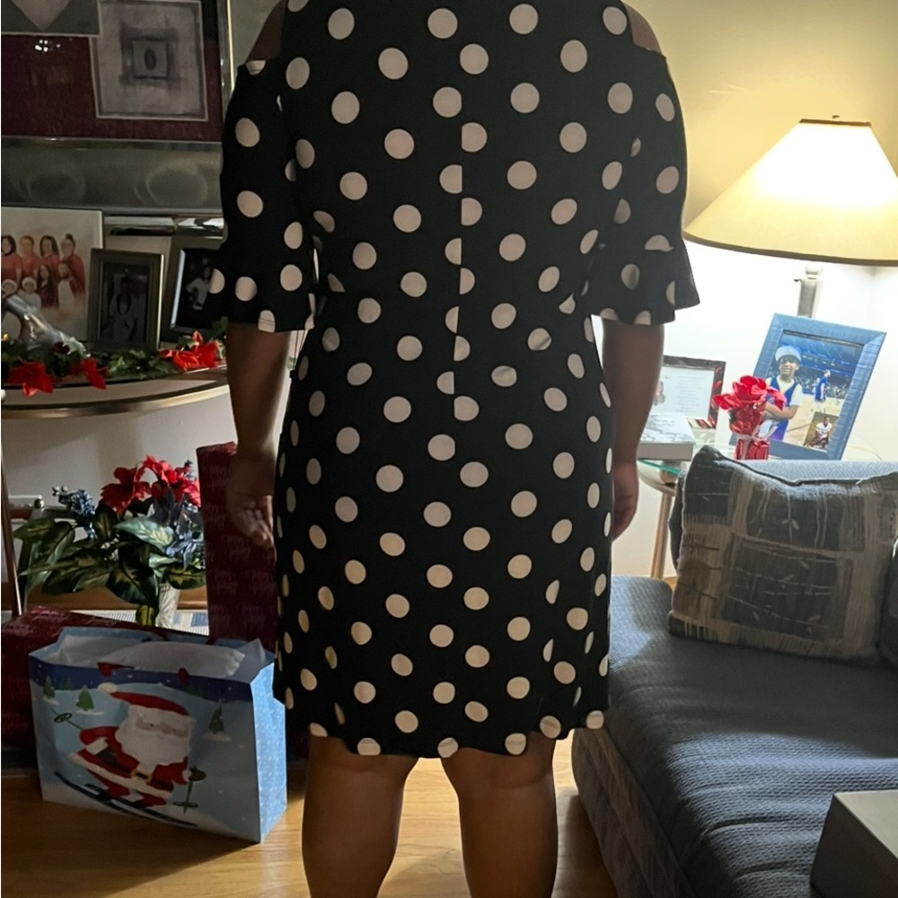 Tommy Hilfiger Black w White Polka Dots. Cold Shoulder Dress - Picture 5 of 6